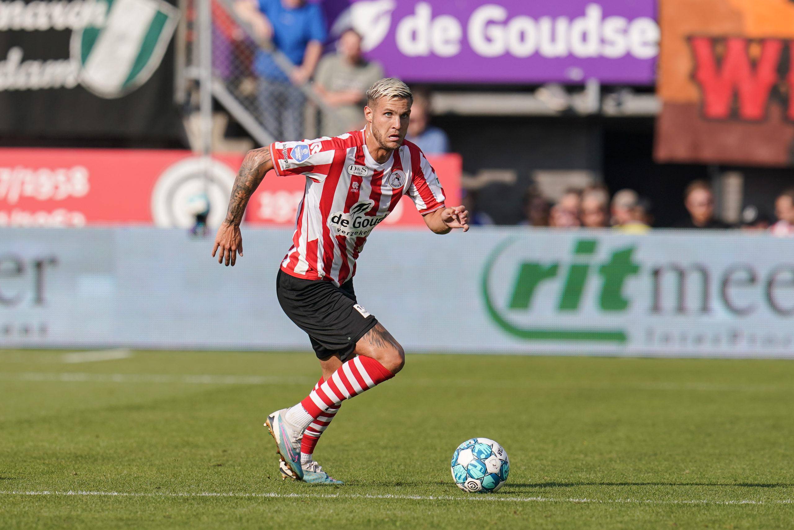 上受到身邊 上受到身邊